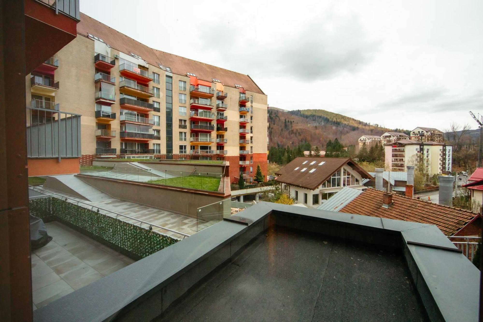 Appartamento L&V Family Studio Sinaia Esterno foto